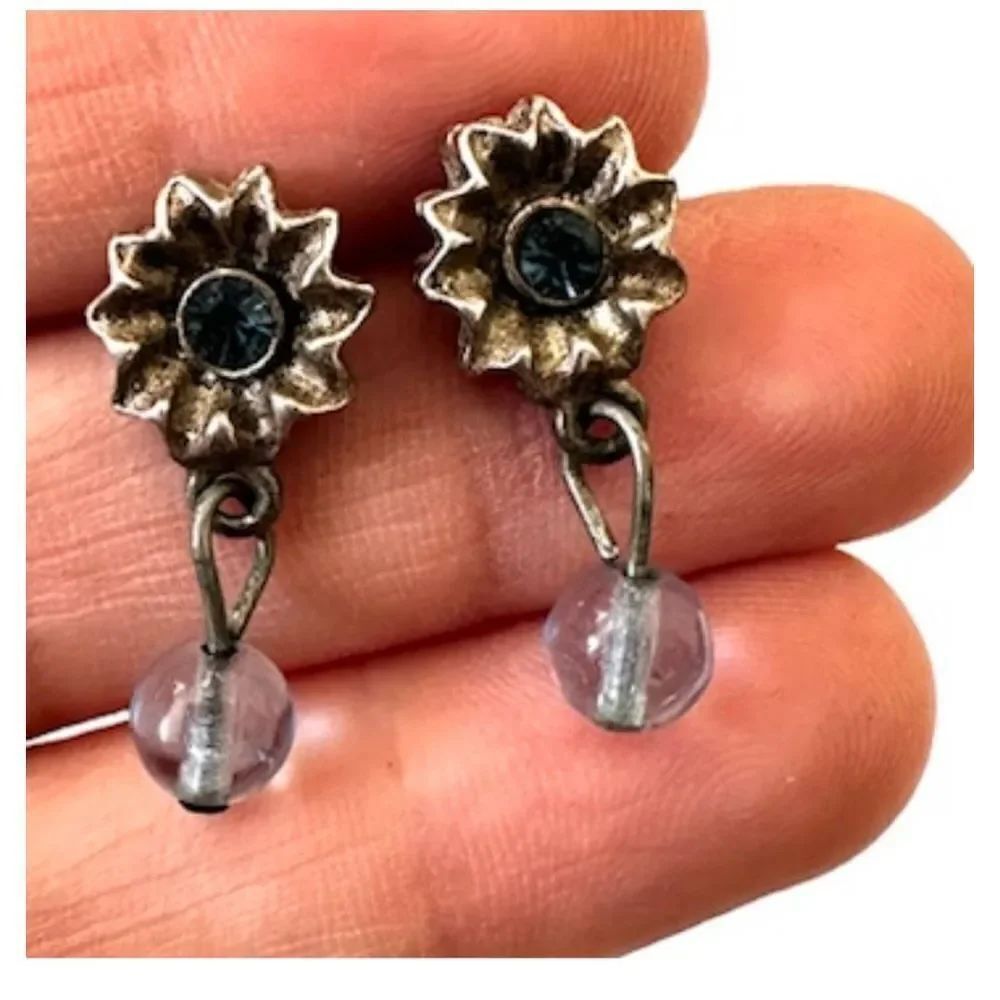 Silver tone flower blue bead post earrings